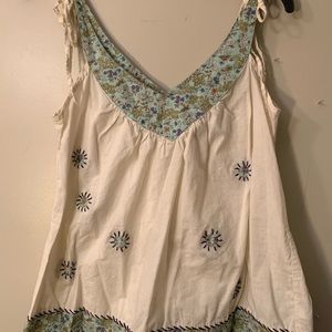 Adorable Ladies Tank By Twenty One! Medium